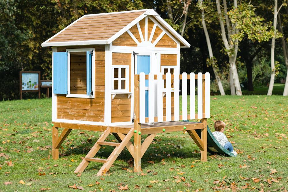 Casita elevada MASGAMES VISBY 60 cm altura madera panelada