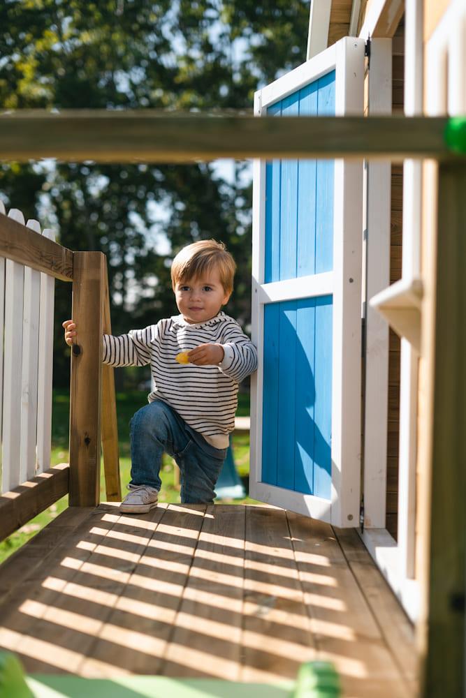 Casita elevada MASGAMES VISBY 90 cm altura madera panelada, fácil montaje