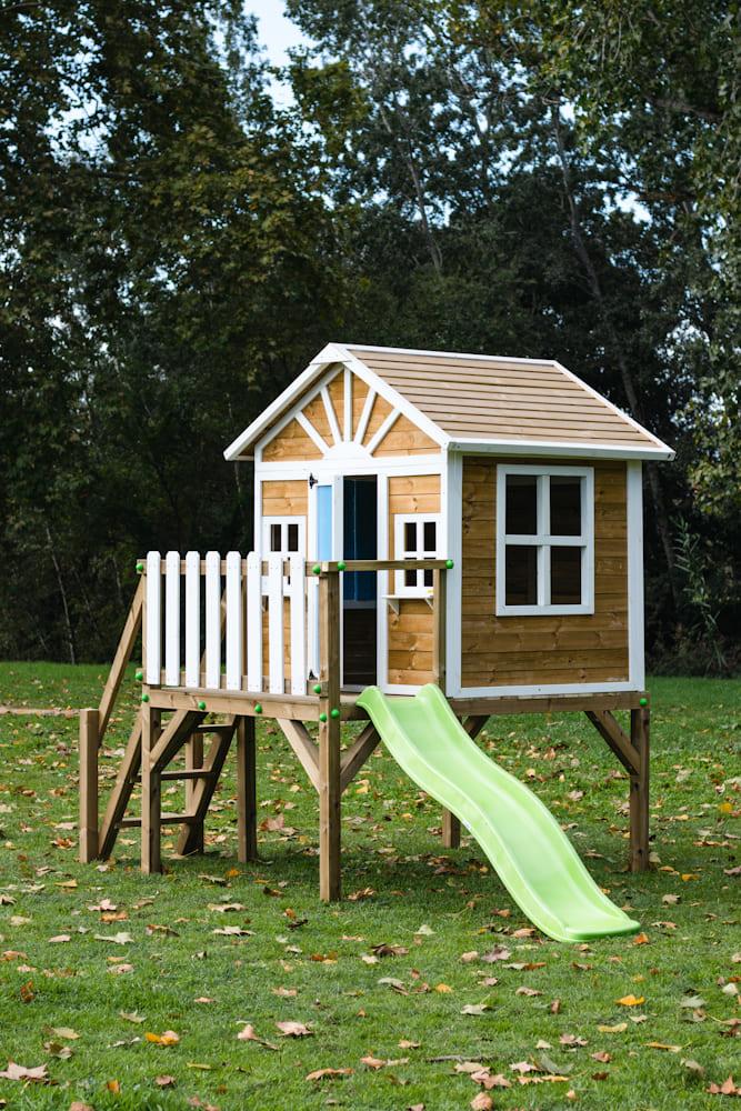 Casita elevada MASGAMES VISBY 90 cm altura madera panelada, fácil montaje